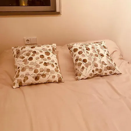Bright & Fully Equipped 2br Apartment, 3 Min From Beach, Surrounded By Parks Apartment Barcelona