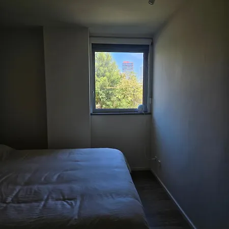 Bright & Fully Equipped 2br Apartment, 3 Min From Beach, Surrounded By Parks