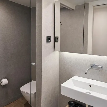 Bright & Fully Equipped 2br Apartment, 3 Min From Beach, Surrounded By Parks * Βαρκελώνη